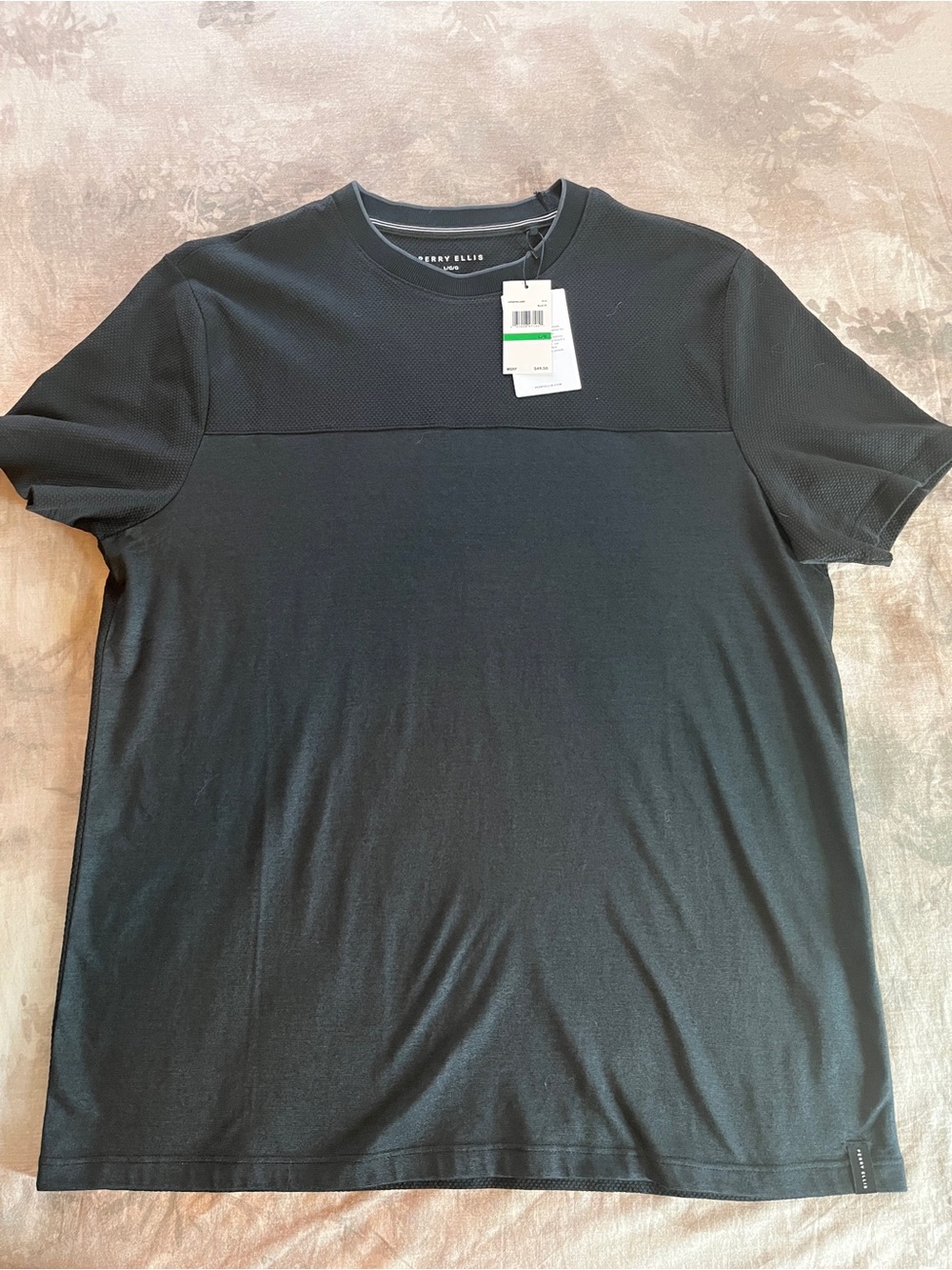 Perry Ellis Men’s Black Short-Sleeve Crew Tee with Textured Yoke